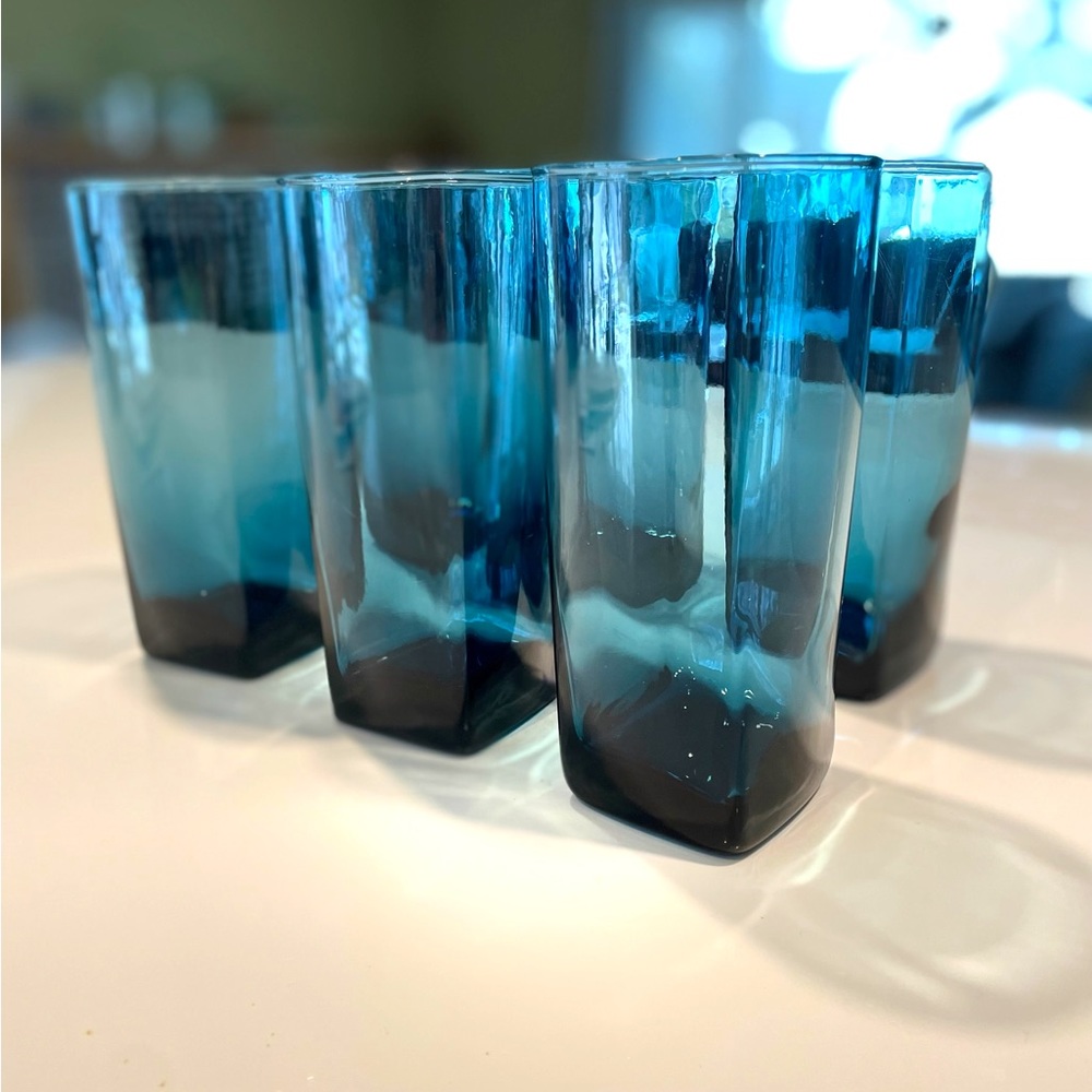 Set of 6 Anchor Hocking Rio blue glasses